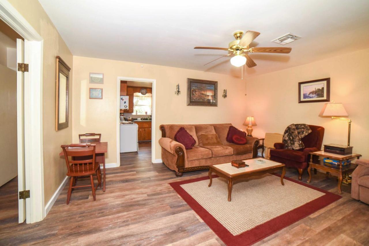 Fredericksburg Home 8 Blocks To Main St And Wineries Ngoại thất bức ảnh